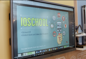 IQTouch C Pro – интерактивный подарок в честь нового учебного года